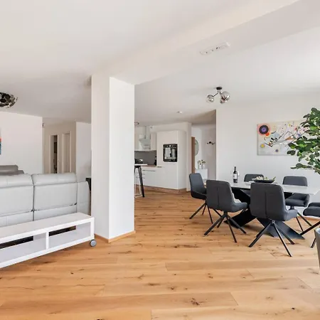 Verso - Stylish 3br Near Basel Appartement Lörrach