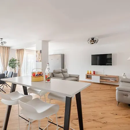 Verso - Stylish 3br Near Basel Lägenhet